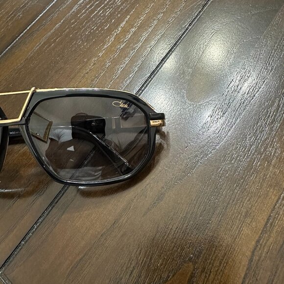 Cazal Sunglasses 8038 Black Gold Grey Gardient Lenses - Picture 2 of 7